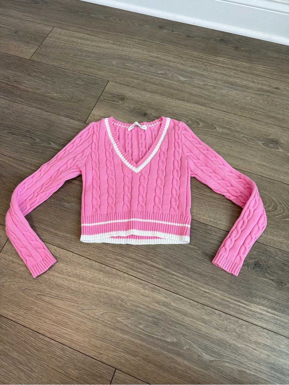Alter’d State Pink Cropped Cable-Knit V-Neck Cropped Sweater Size XS